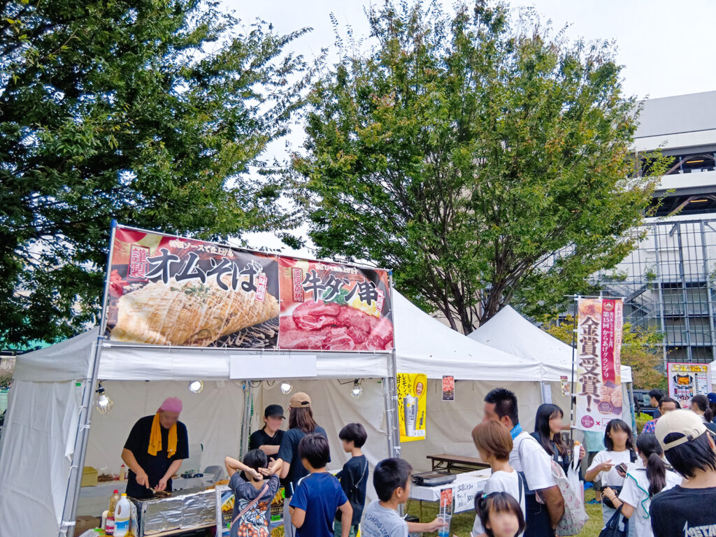 東京都足立区で行われた食と音楽のイベントでワンタッチテントを使用1